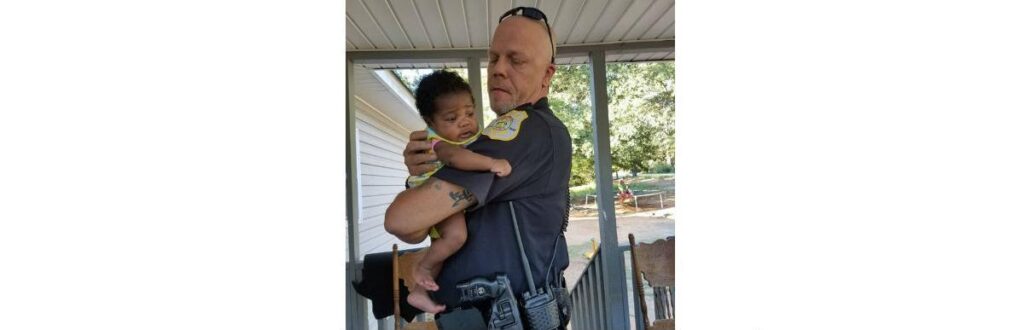 policial_bebe