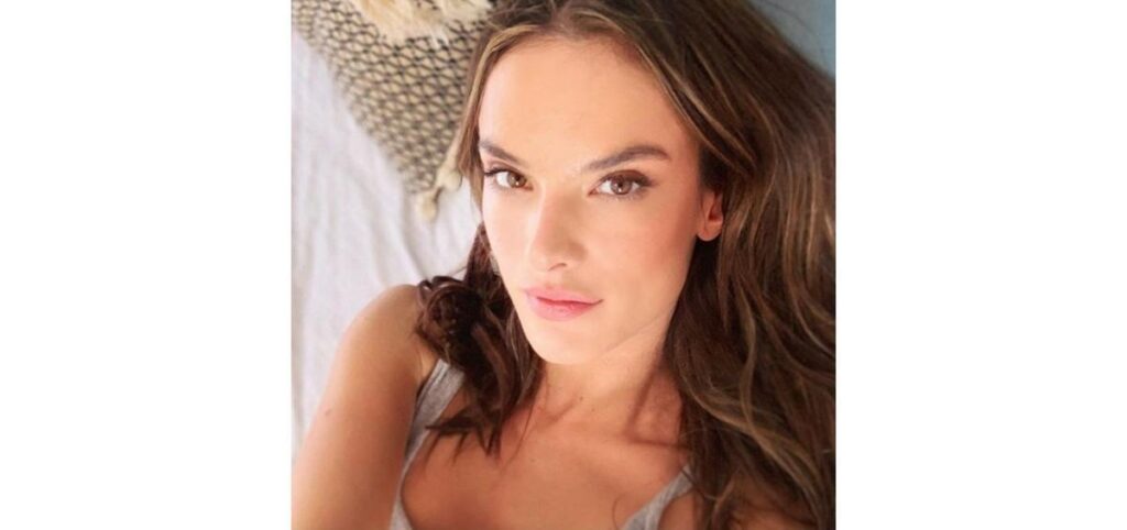 Foto: Reprodução Instagram / @alessandraambrosio