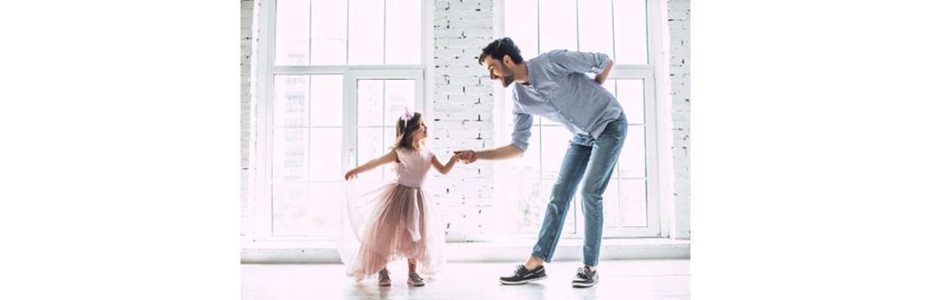 Ser pai de menina faz os homens serem menos machistas