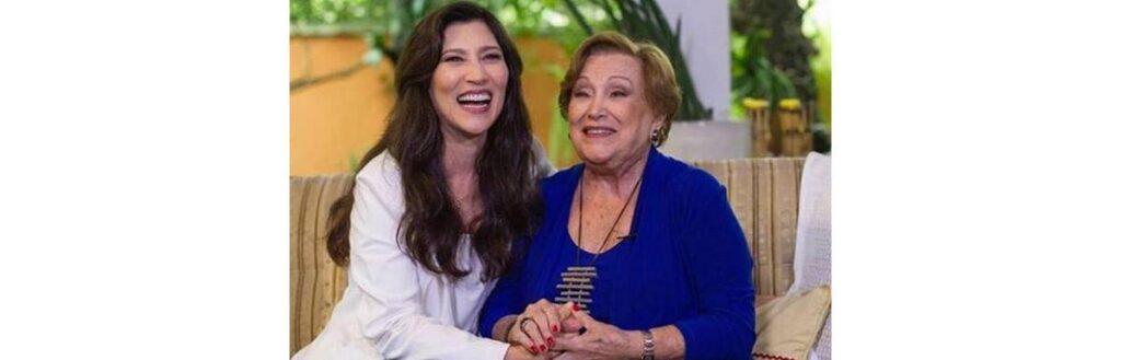 Nicette ao lado de filha Beth Goulart
