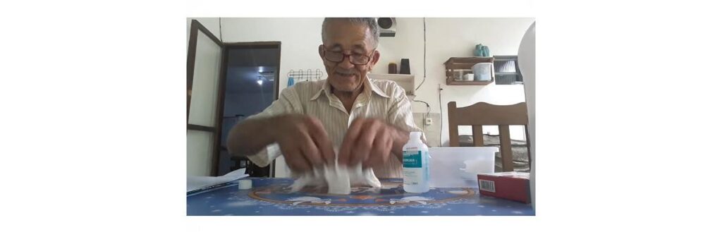 Vovô do slime faz sucesso na internet!