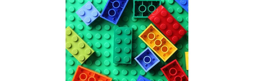 A LEGO em parceria com a fundação Dorina está lançando LEGOS em braile