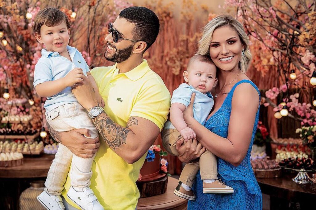 Andressa Suita, seu marido Gusttavo Lima e os filhos Gabriel e Samuel