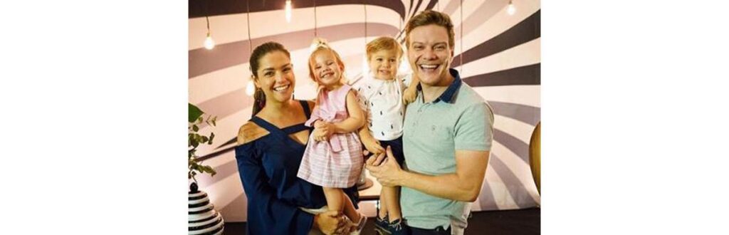 Ela é super família e sempre mostra a rotina da casa