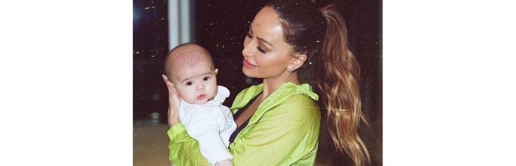 Sabrina Sato é mãe de Zoe