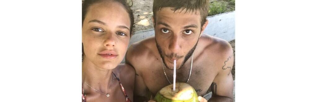 Laura Neiva está no quinto mês da gestação