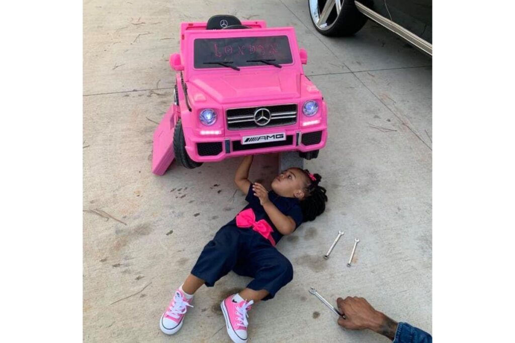 Londyn Bennet-Dotson não ficou linda de macacão?