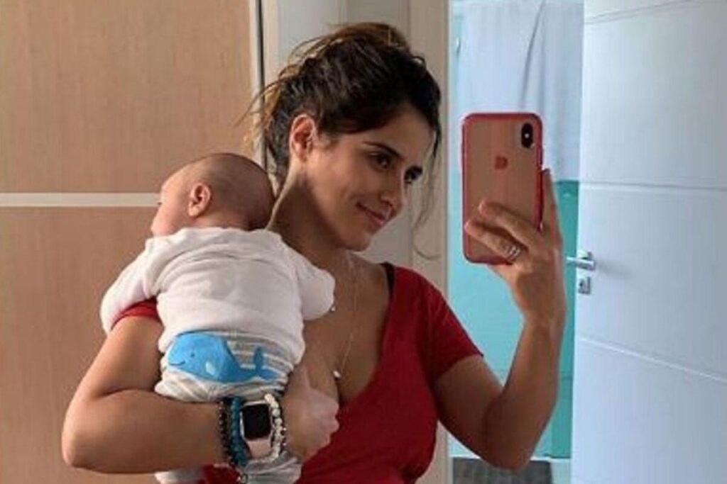 Camilla Camargo foi bloqueada no Instagram após publicar foto do filho