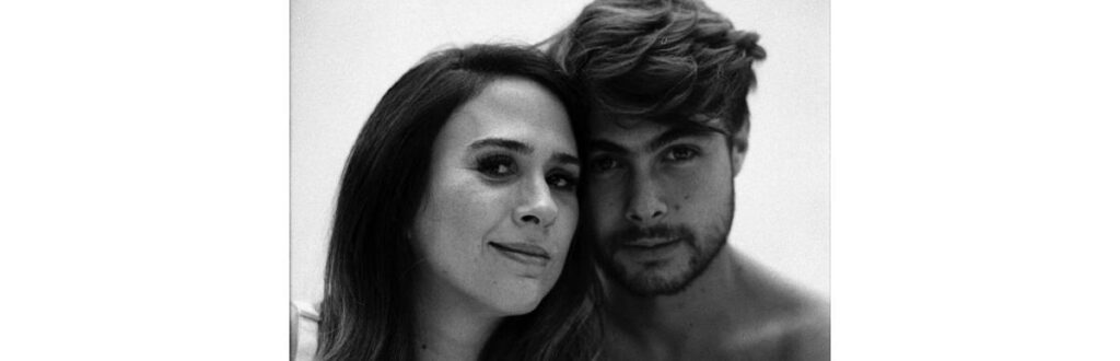 A bebê é a primeira filha do casal