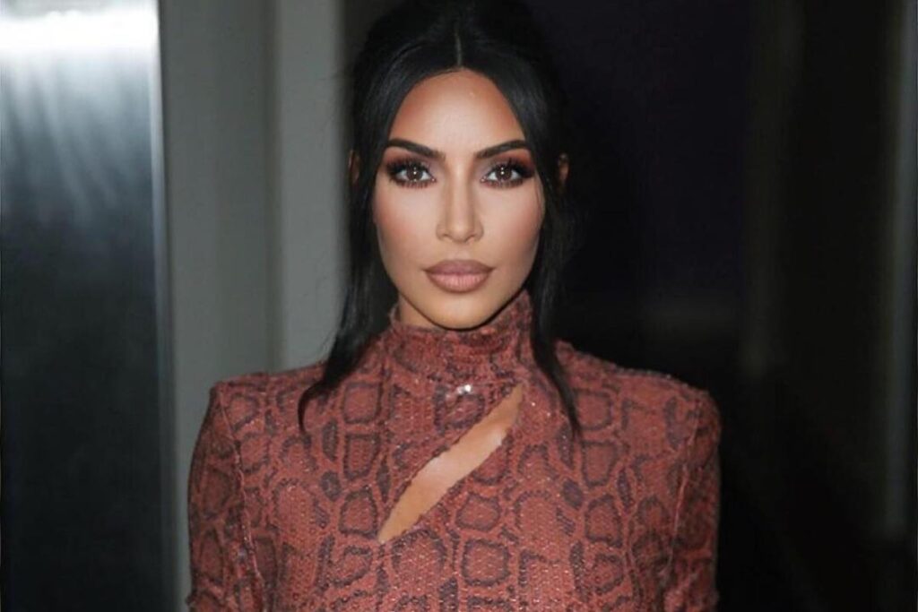 Kim é mãe de quatro crianças: North, Saint, Chicago e Psalm
