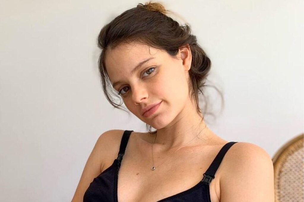 Maria é a primeira filha do casal