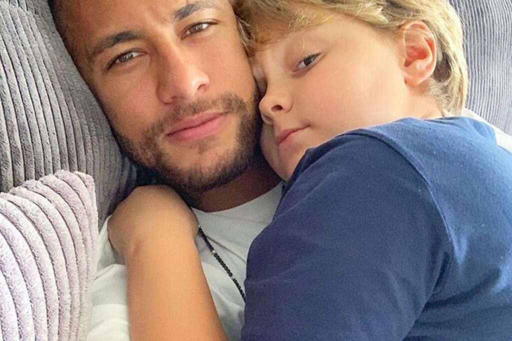 Davi é fruto do relacionamento do jogador com a Influenciadora Carol Dantas