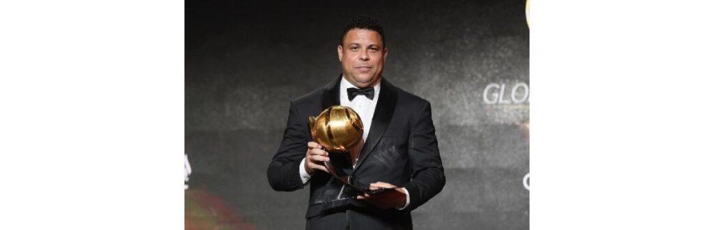 O ex-jogador fez uma homenagem nas redes sociais