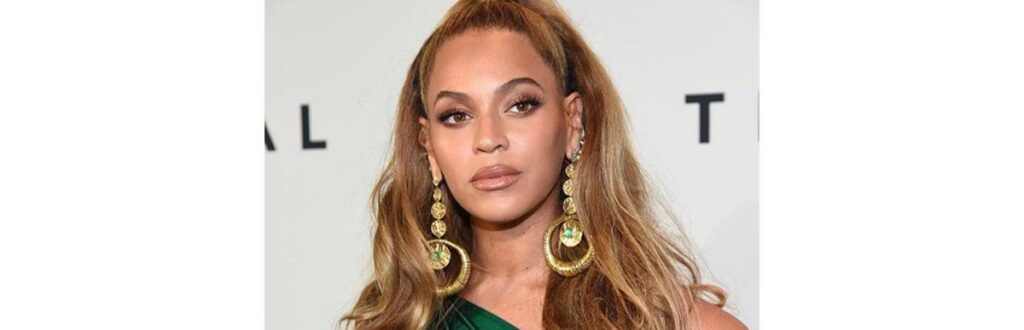 Blue Ivy e Beyoncé na premiere do filme O Rei Leão