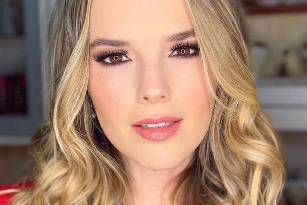 Liz já está com 10 meses