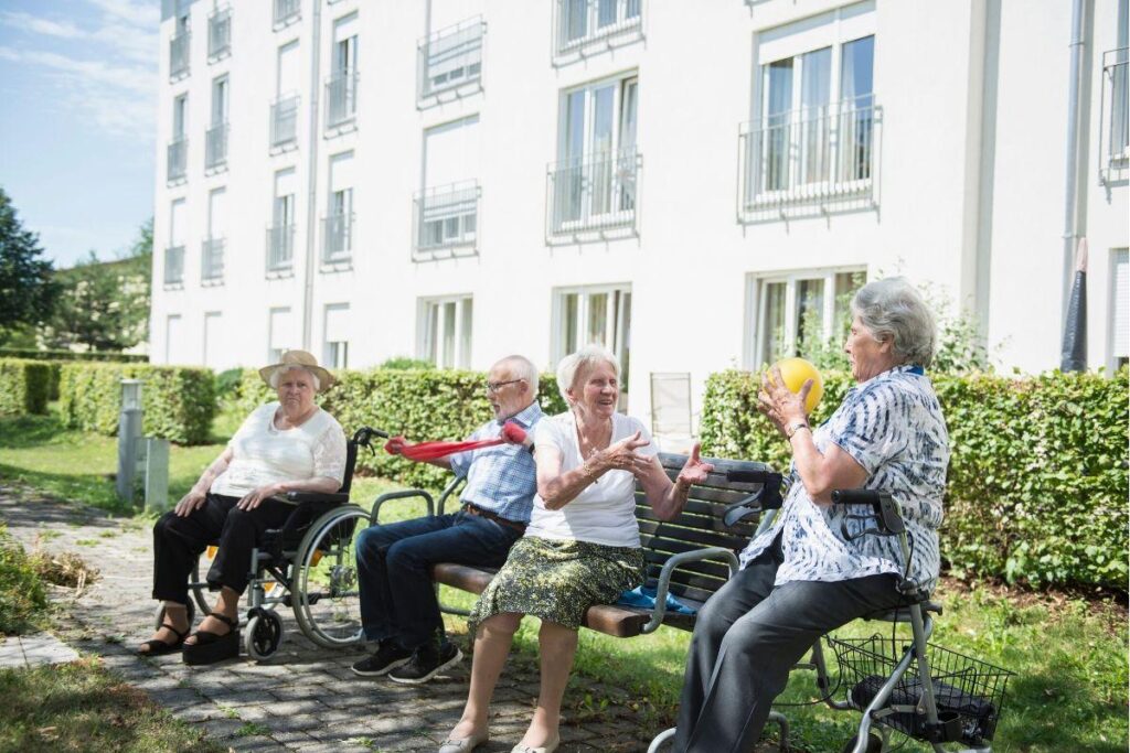 Casas de repouso restringem visitas