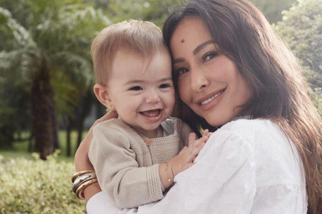 Zoe é filha de Sabrina Sato com o ator Duda Nagle