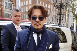 Johnny Depp diz ter dado maconha para a filha aos 13 anos: veja a visão de especialistas sobre o caso