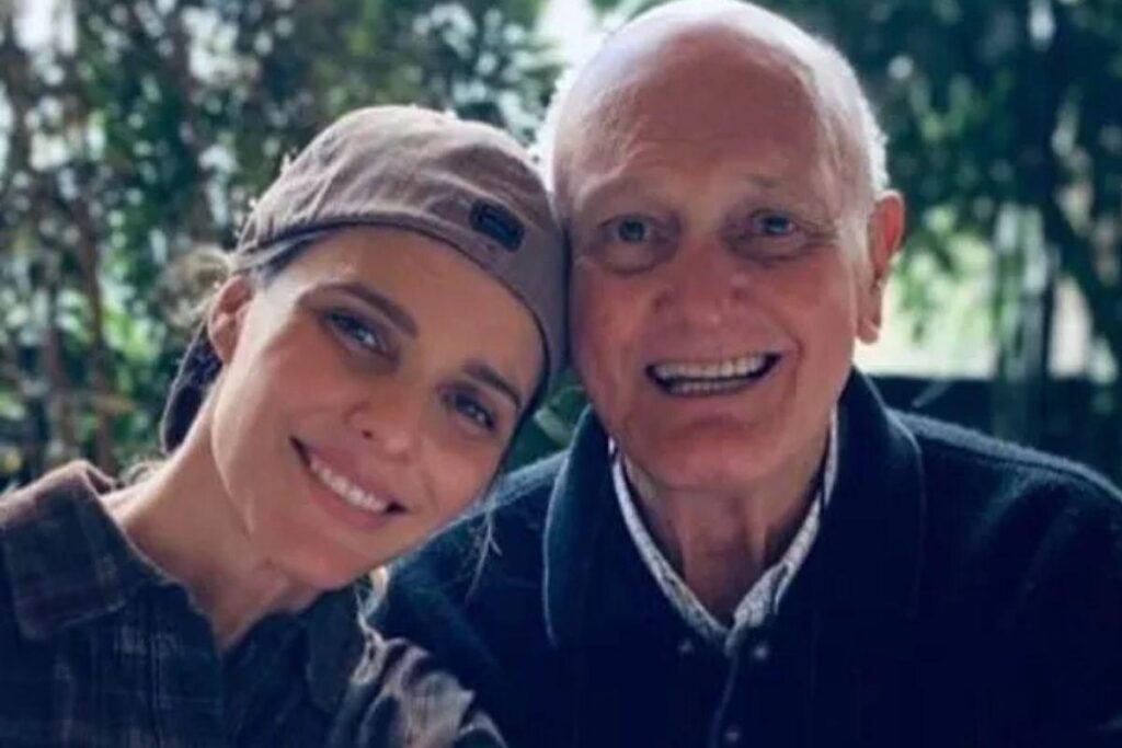 O pai de Fernanda estava internado desde o final de abril