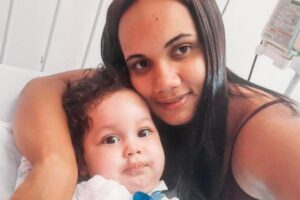 Mãe pede ajuda para salvar a vida do filho com “remédio mais caro do mundo”