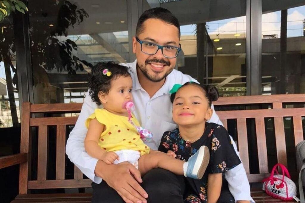 Jefferson Silva disse que quando os filhos aprendem a falar “pai” pela primeira vez, é muito marcante na paternidade