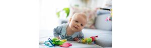 A brincadeira é uma ótima maneira para estimular o desenvolvimento do bebê