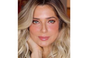 Leticia Spiller encontra foto antiga dos filhos e mostra para os internautas: “Meu coração pula”