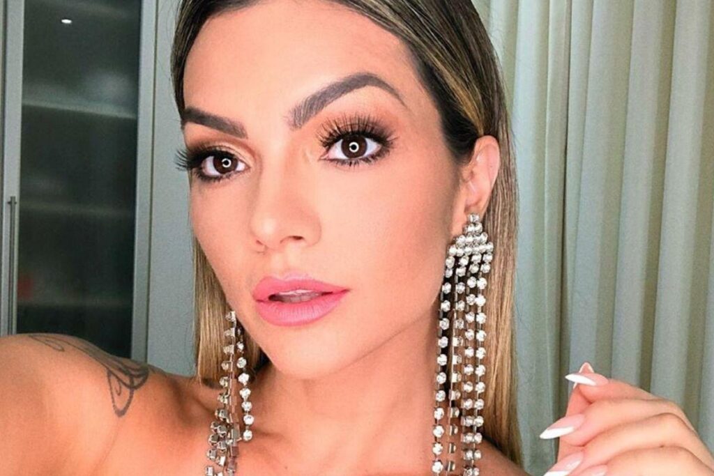 Ela fez desabafo sobre a maternidade