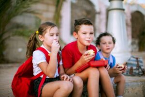 Mãe cria método para fazer lancheira do filho