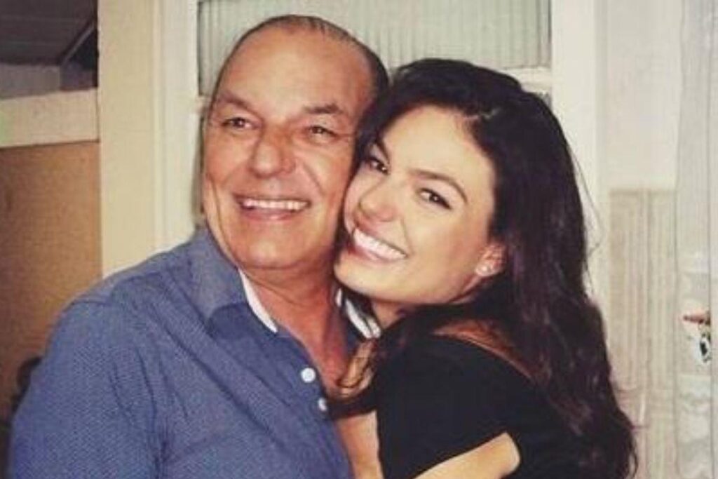 O pai da atriz morreu há um ano