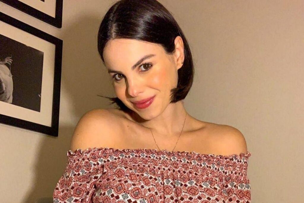 A atriz é mãe de primeira viagem