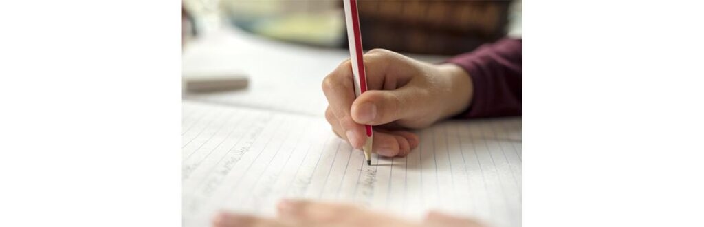 As escolas públicas e privadas poderão funcionar mesmo na fase vermelha