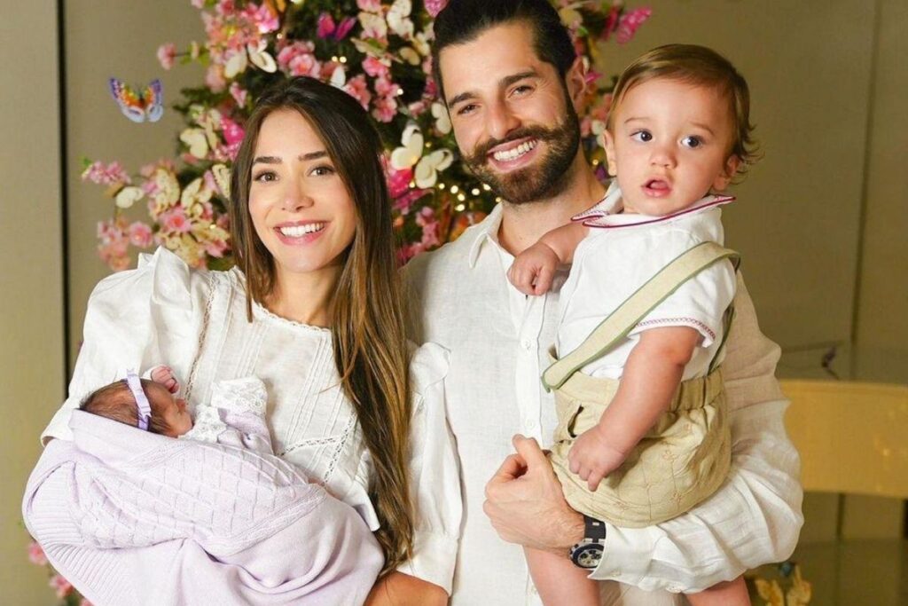 Alok, Romana e Ravi