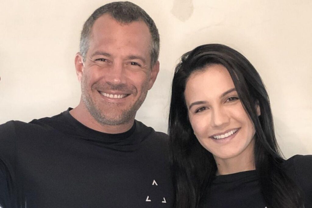 Kyra Gracie mostrou o truque do banho de camomila no bebê
