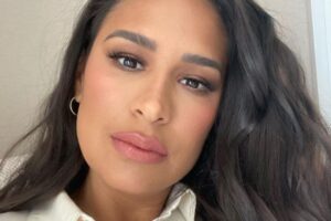 Simone mostra Zaya acordando de manhã em vídeo fofíssimo: “Escondida na mamãe”