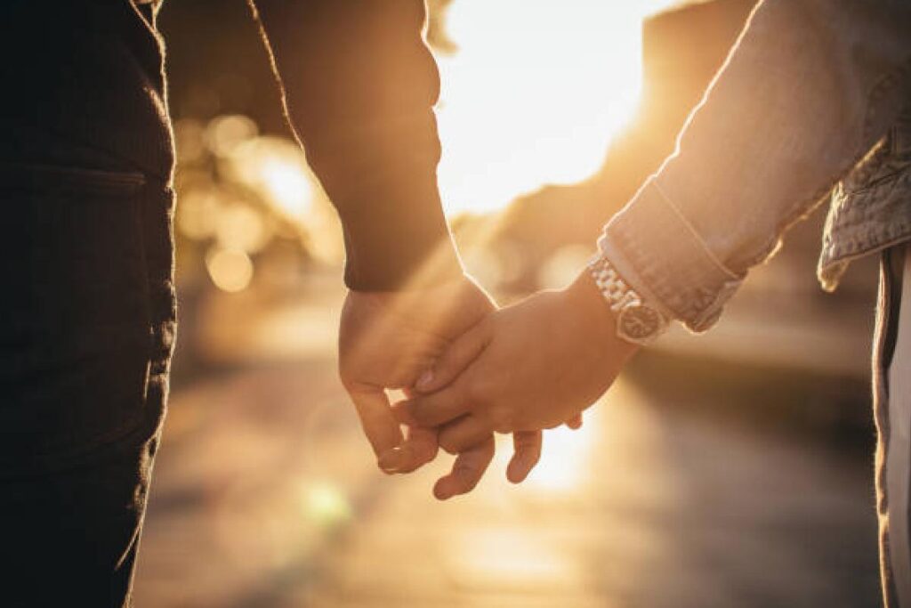 Uma mulher se casou com o melhor amigo da infância e contou a história
