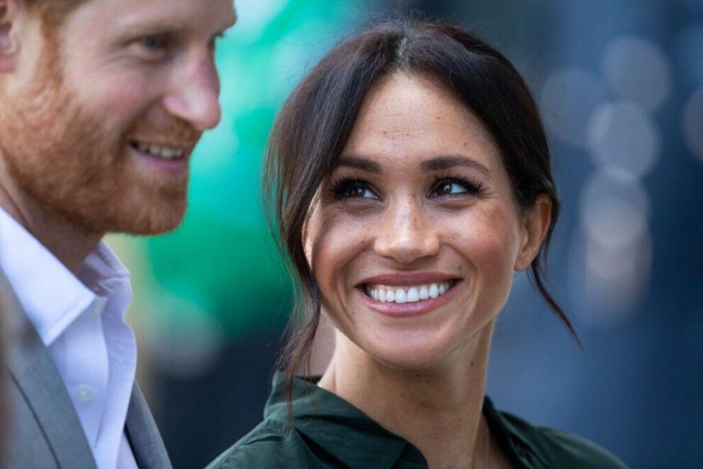 Meghan Markle e Harry podem fazer uma rápida viagem para comemorar o aniversário da duquesa