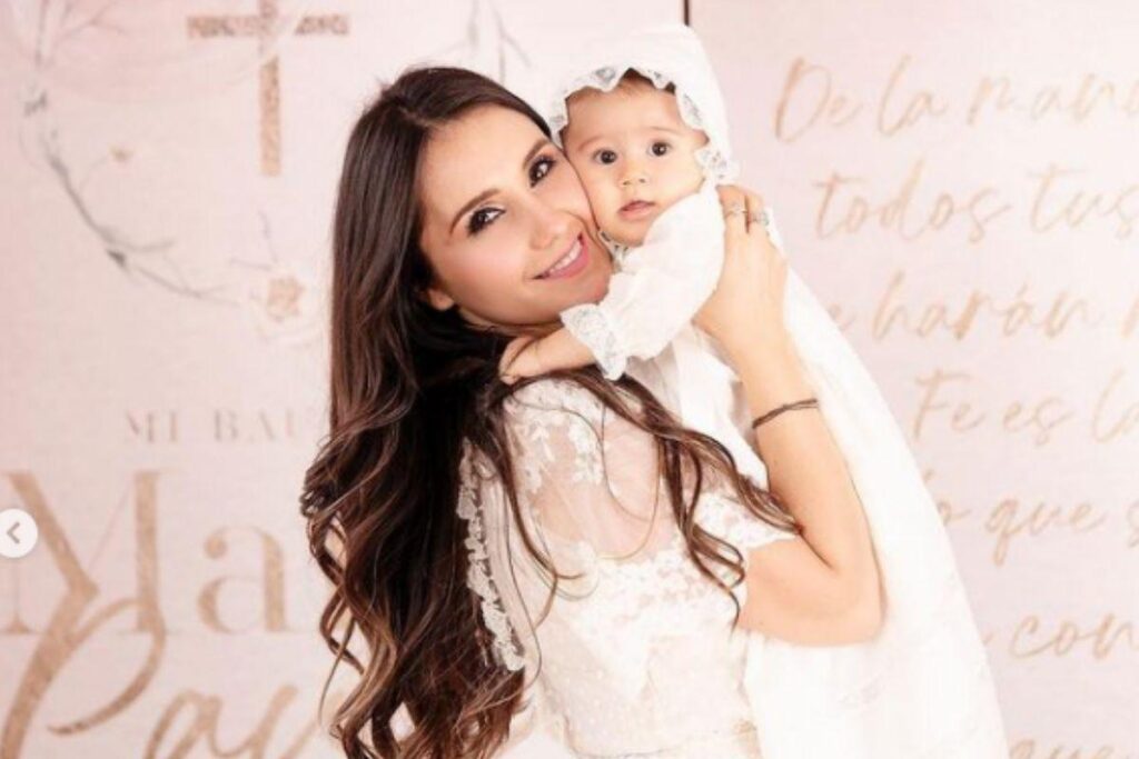 Dulce Maria e filha