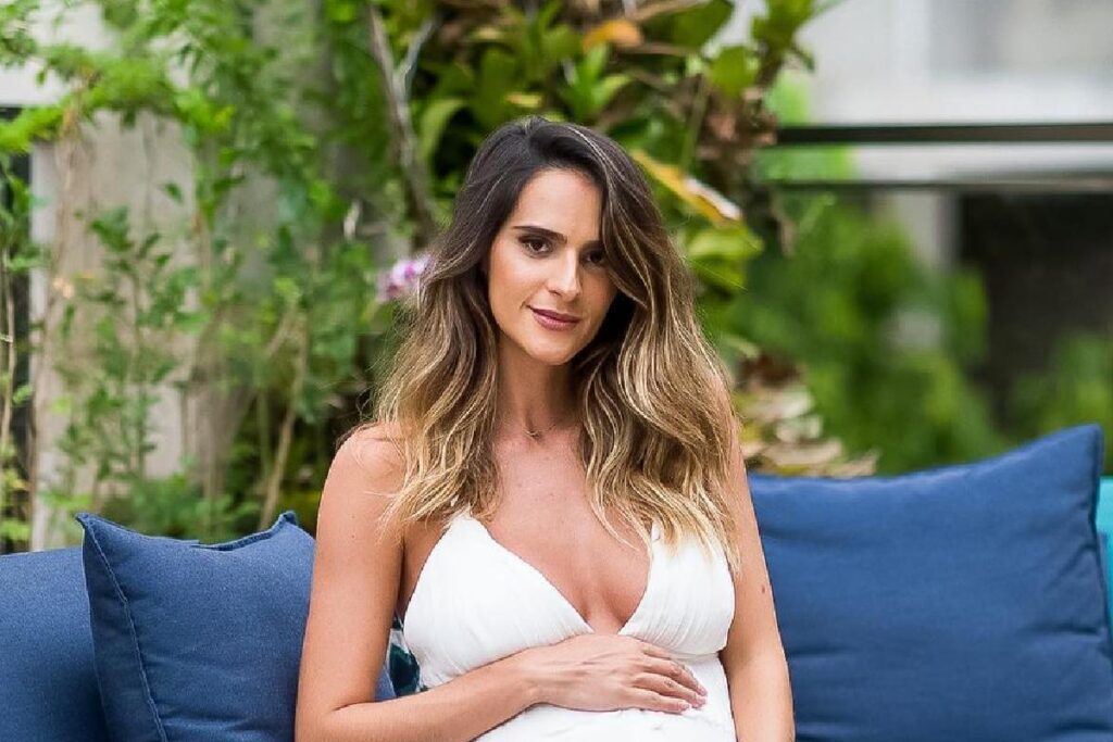 Marcella Fogaça e filhas