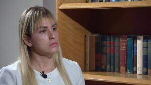 Caso Miguel: Sarí Corte afirma que tentou tirar menino de elevador em primeiro depoimento