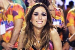 Clara maria após comer
