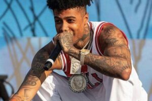Os invasores agrediram a família de Blueface
