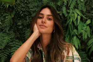 Thaila Ayala está curtindo as praias de Fortaleza
