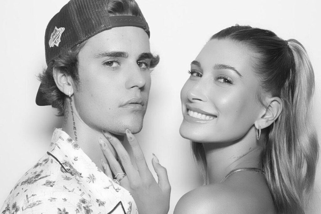 Hailey Bieber se pronunciou sobre a fatalidade envolvendo o tio Alec Baldwin