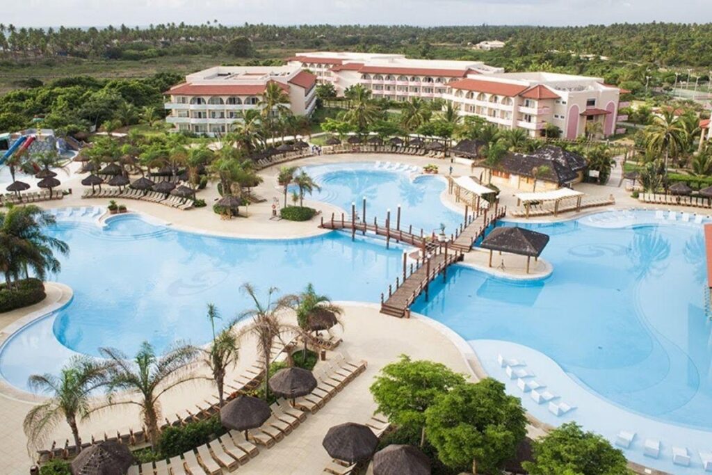 O Grand Palladium Brasil fica localizado no litoral norte da Bahia