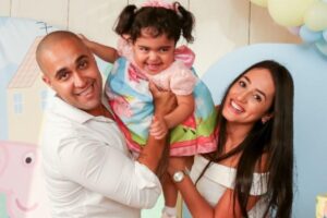 Tenente Bahia fez uma homenagem para a esposa e brincou sobre a indecisão para escolher o nome do segundo filho