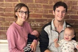 A banheira onde estavam Dallas e Kaden não foi completamente destruída