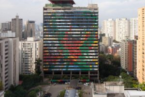 Marina e o namorado tiveram de deixar o hotel