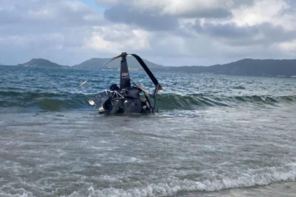 Helicóptero cai em Florianópolis