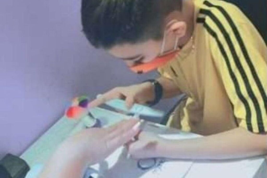 As unhas feitas por Gabriel